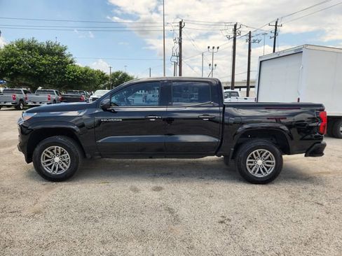 Used 2024 Chevrolet Colorado LT w/ LT Convenience Package II RWD image 4