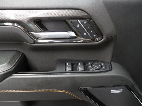 Used 2024 GMC Sierra 2500 AT4 w/ AT4 Premium Plus Package image 60