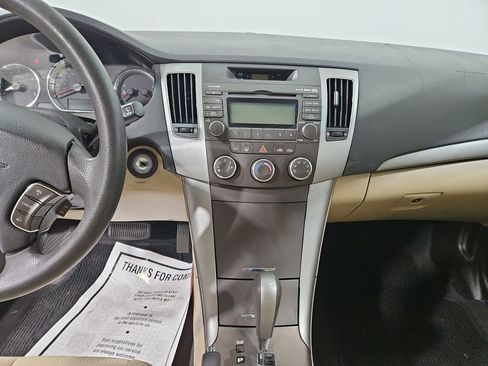 Used 2010 Hyundai Sonata GLS image 18
