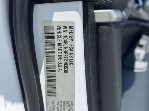 Used 2026 Jeep Grand Cherokee Limited w/ Limited Altitude Package AWD/4WD image 32