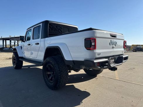 Used 2021 Jeep Gladiator Overland w/ Popular Equipment Package image 8