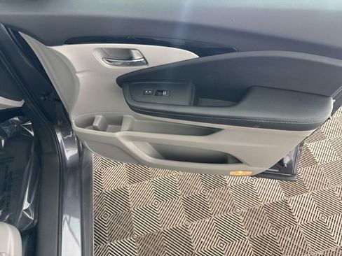 Used 2019 Honda Ridgeline RTL-E image 25