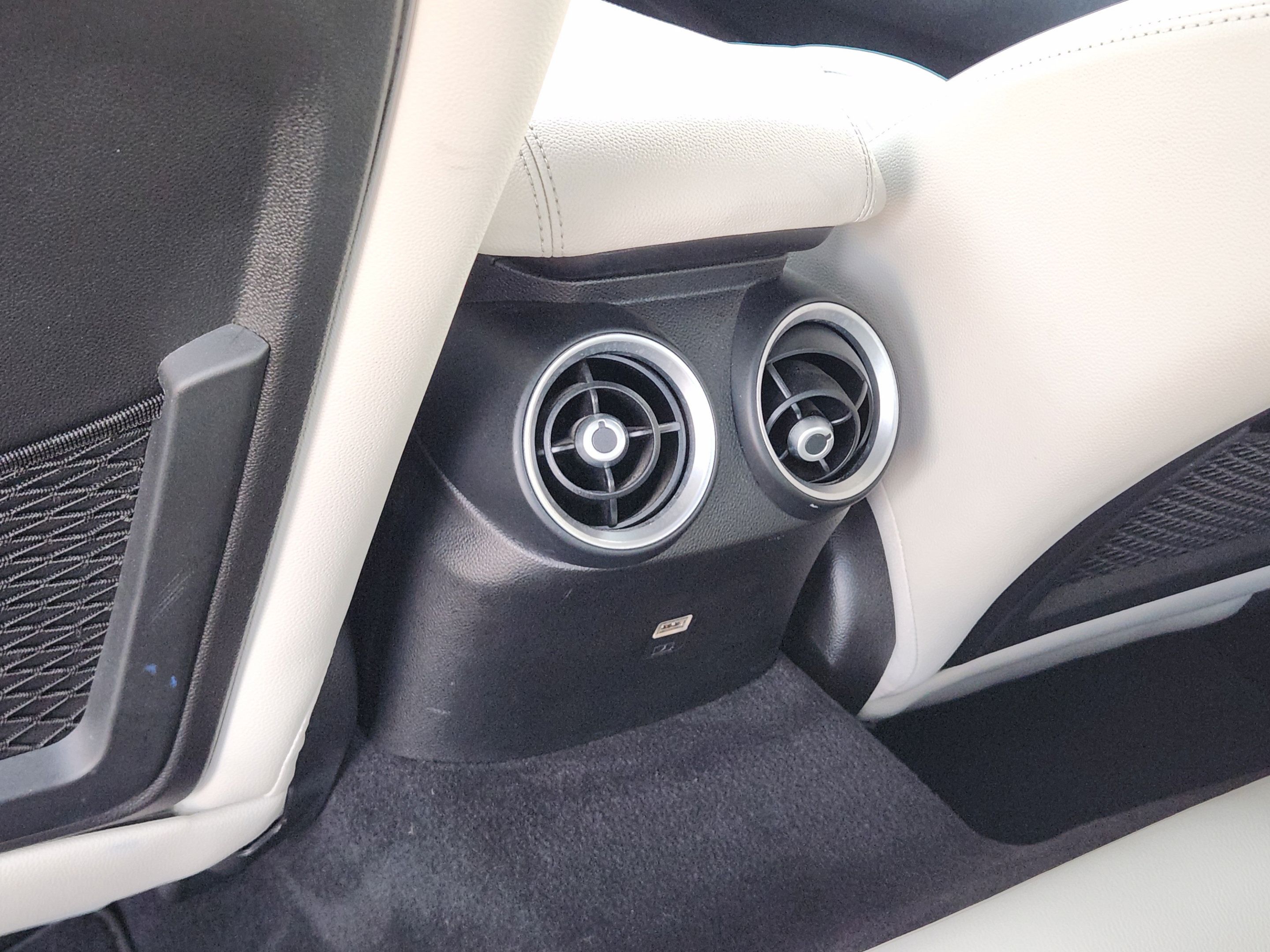 Used 2019 Alfa Romeo Giulia w/ Nero Edizione RWD image 28