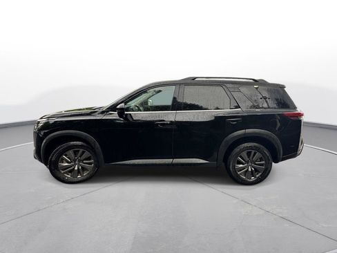 Used 2024 Nissan Pathfinder SV AWD/4WD image 9
