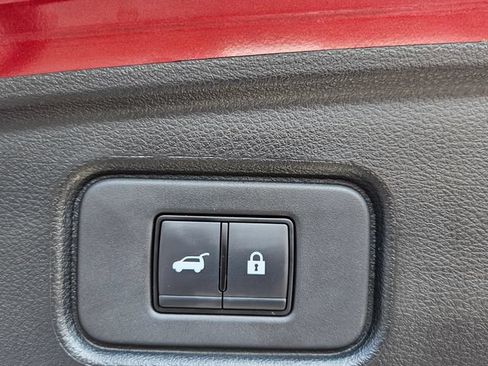 Used 2023 Nissan Pathfinder SL w/ SL Premium Package AWD/4WD image 39