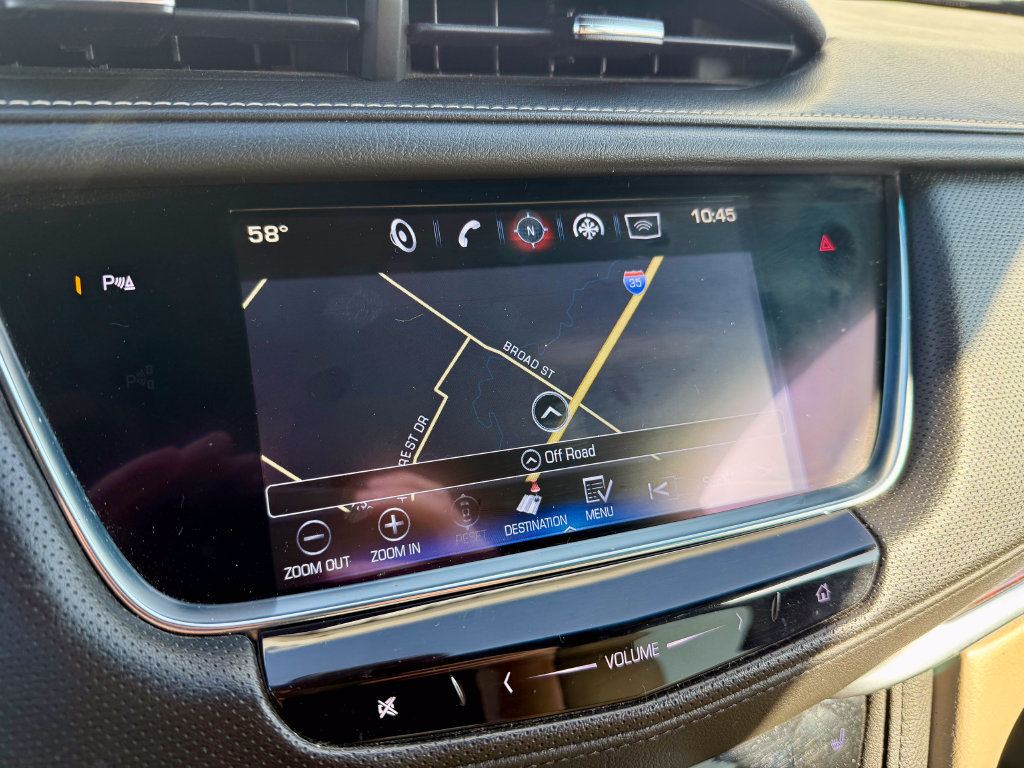 Used 2018 Cadillac XT5 Luxury w/ Driver Awareness Package AWD/4WD image 24