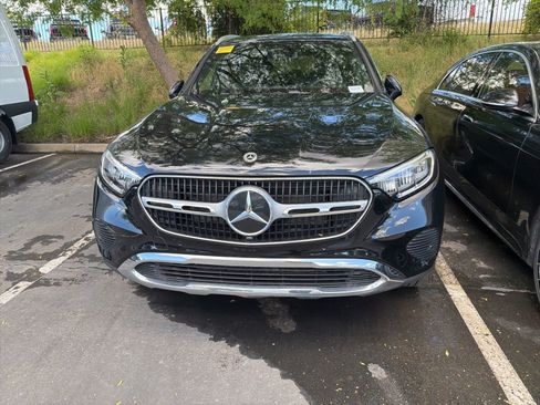 Certified 2026 Mercedes-Benz GLC 300 4MATIC image 2