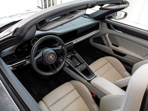 Used 2021 Porsche 911 Turbo image 23