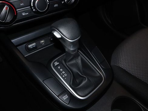 Used 2025 Kia Soul LX w/ LX Technology Package image 31