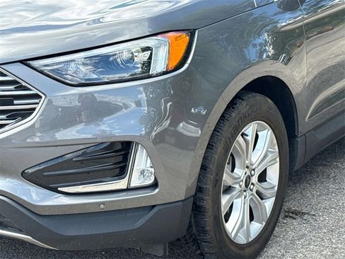 Used 2023 Ford Edge Titanium image 6