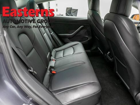 Used 2022 Tesla Model 3 Long Range AWD/4WD image 19
