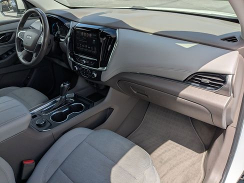 Used 2018 Chevrolet Traverse LT AWD/4WD image 29