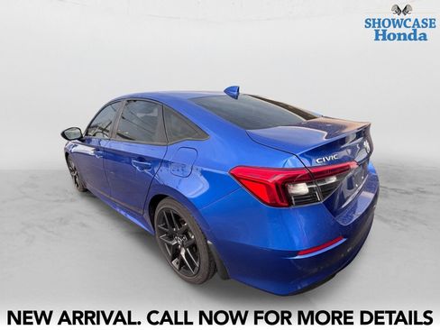 Used 2023 Honda Civic Sport image 4