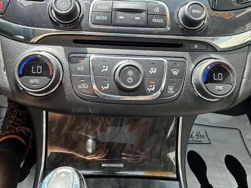 Used 2014 Chevrolet Impala LTZ FWD image 24