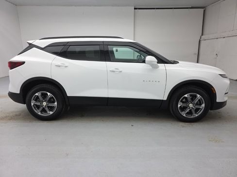 Certified 2023 Chevrolet Blazer LT w/ Convenience Package image 13