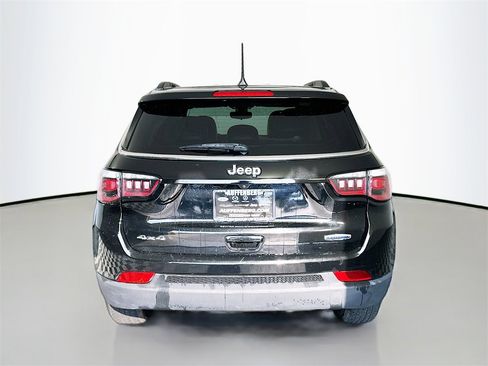 Used 2020 Jeep Compass Latitude image 6