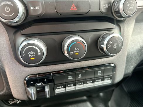 Used 2022 RAM 2500 Tradesman image 18