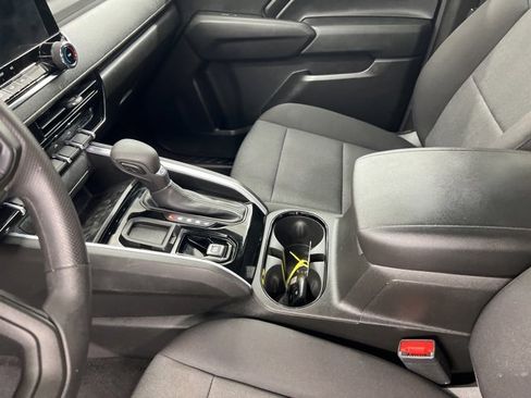 Used 2023 Chevrolet Colorado W/T image 14