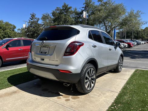 Used 2021 Buick Encore Preferred w/ Safety Package II image 7