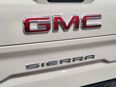 New 2026 GMC Sierra 1500 AT4 AWD/4WD image 8
