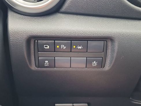 Used 2021 Nissan Versa S image 21