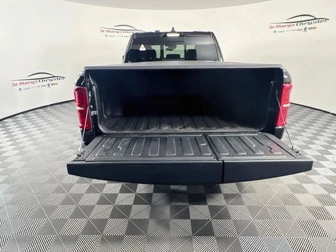 Used 2025 RAM 1500 Limited AWD/4WD image 27