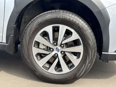 Certified 2025 Subaru Outback Premium image 4
