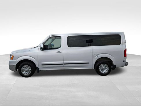 Used 2021 Nissan NV 3500 SL RWD image 10