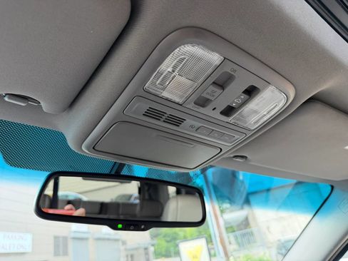 Used 2011 Honda Pilot Touring image 45
