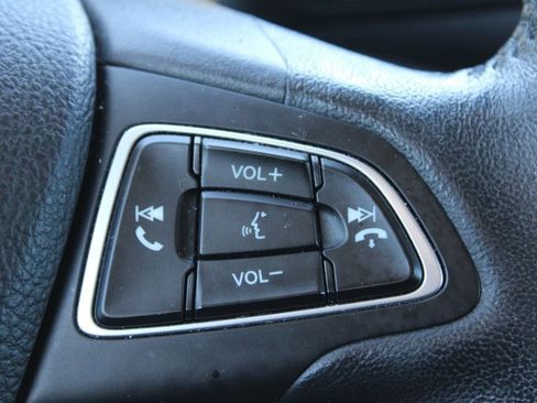 Used 2020 Ford EcoSport SE image 30