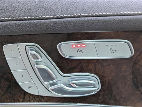 Used 2017 Mercedes-Benz GLC 300 4MATIC image 13