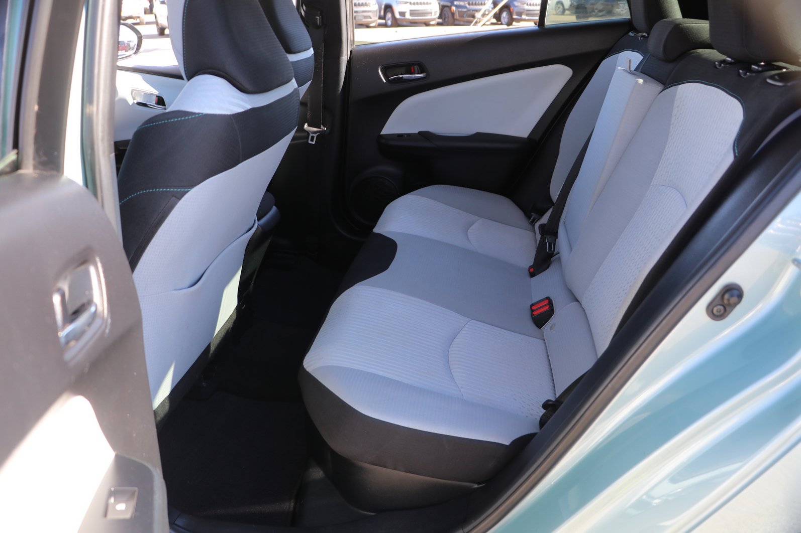 Used 2018 Toyota Prius Three FWD image 27