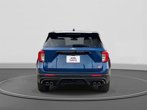 Used 2022 Ford Explorer ST w/ Equipment Group 401A image 6