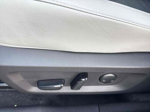 New 2026 Mitsubishi Outlander SE image 15