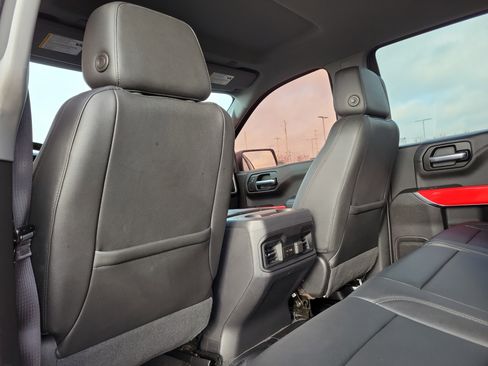 Used 2019 Chevrolet Silverado 1500 LT Trail Boss image 12