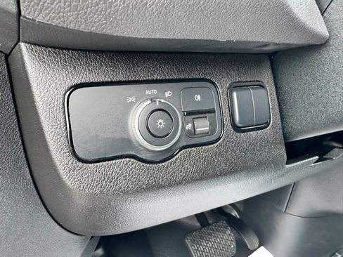 Used 2023 Mercedes-Benz Sprinter 2500 image 15