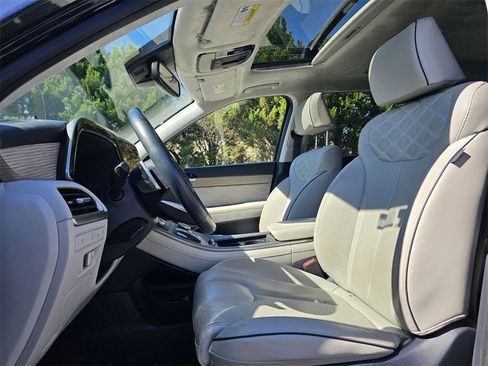 Used 2021 Hyundai Palisade Calligraphy image 14