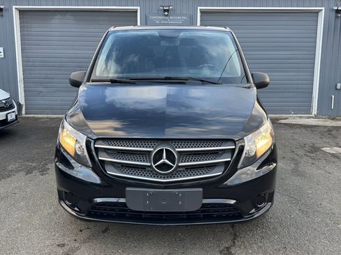 Used 2018 Mercedes-Benz Metris Passenger image 5