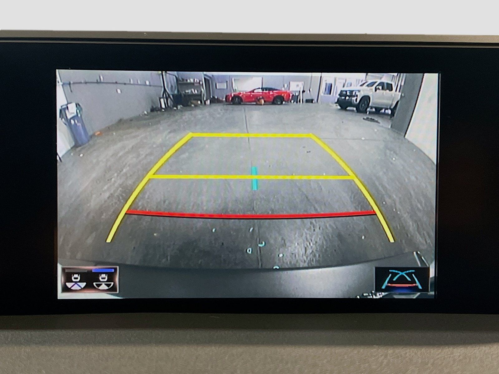 Used 2021 Lexus UX 250h w/ Accessory Package (Z1) AWD/4WD image 7