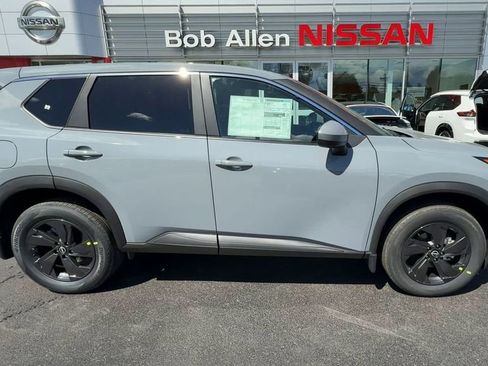 New 2026 Nissan Rogue SV w/ Cold Weather Package AWD/4WD image 8