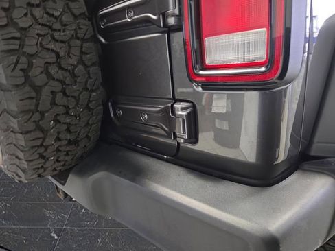 Used 2021 Jeep Wrangler Unlimited Sport image 34