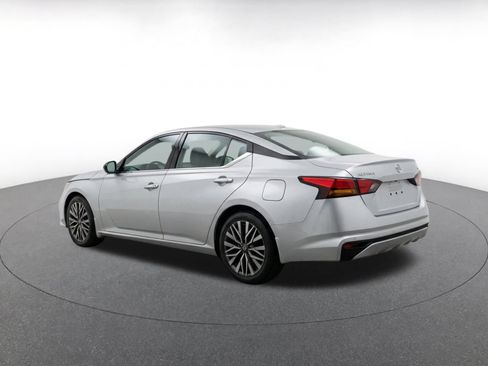Used 2026 Nissan Altima 2.5 SV FWD image 7