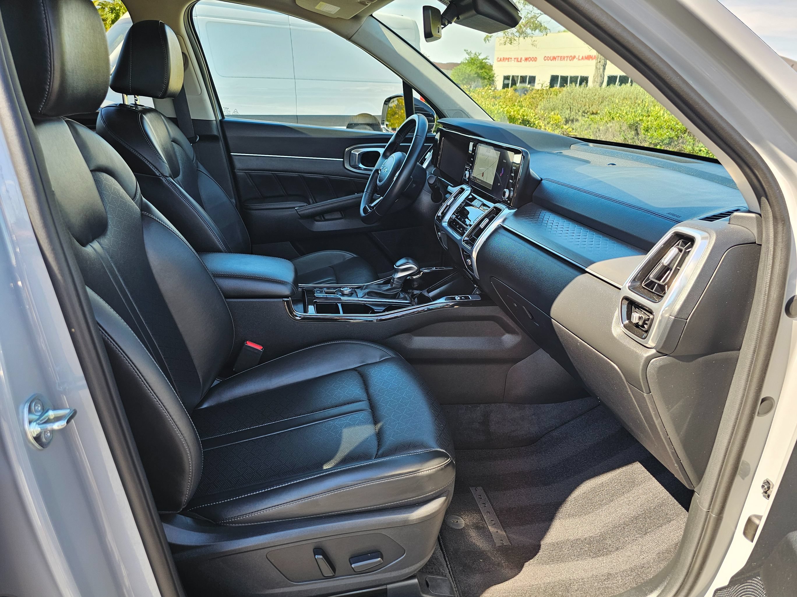 Used 2023 Kia Sorento SX FWD image 38