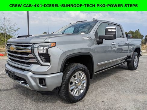 Used 2025 Chevrolet Silverado 2500 High Country w/ High Country Premium Package AWD/4WD image 1