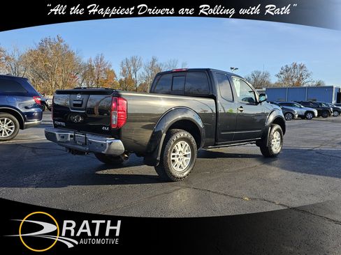 Used 2021 Nissan Frontier SV image 6