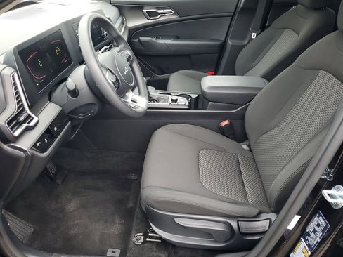 Used 2024 Kia Sportage LX image 5