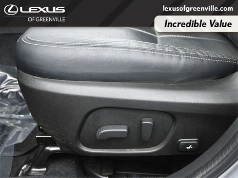 Used 2017 Subaru Forester 2.5i Touring image 21