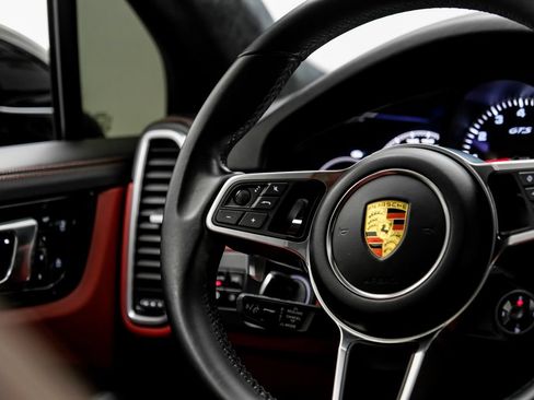 Used 2021 Porsche Cayenne GTS w/ Premium Package Plus AWD/4WD image 20