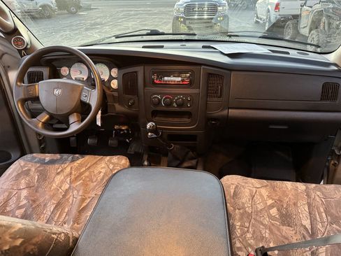 Used 2005 Dodge Ram 3500 Truck SLT image 18