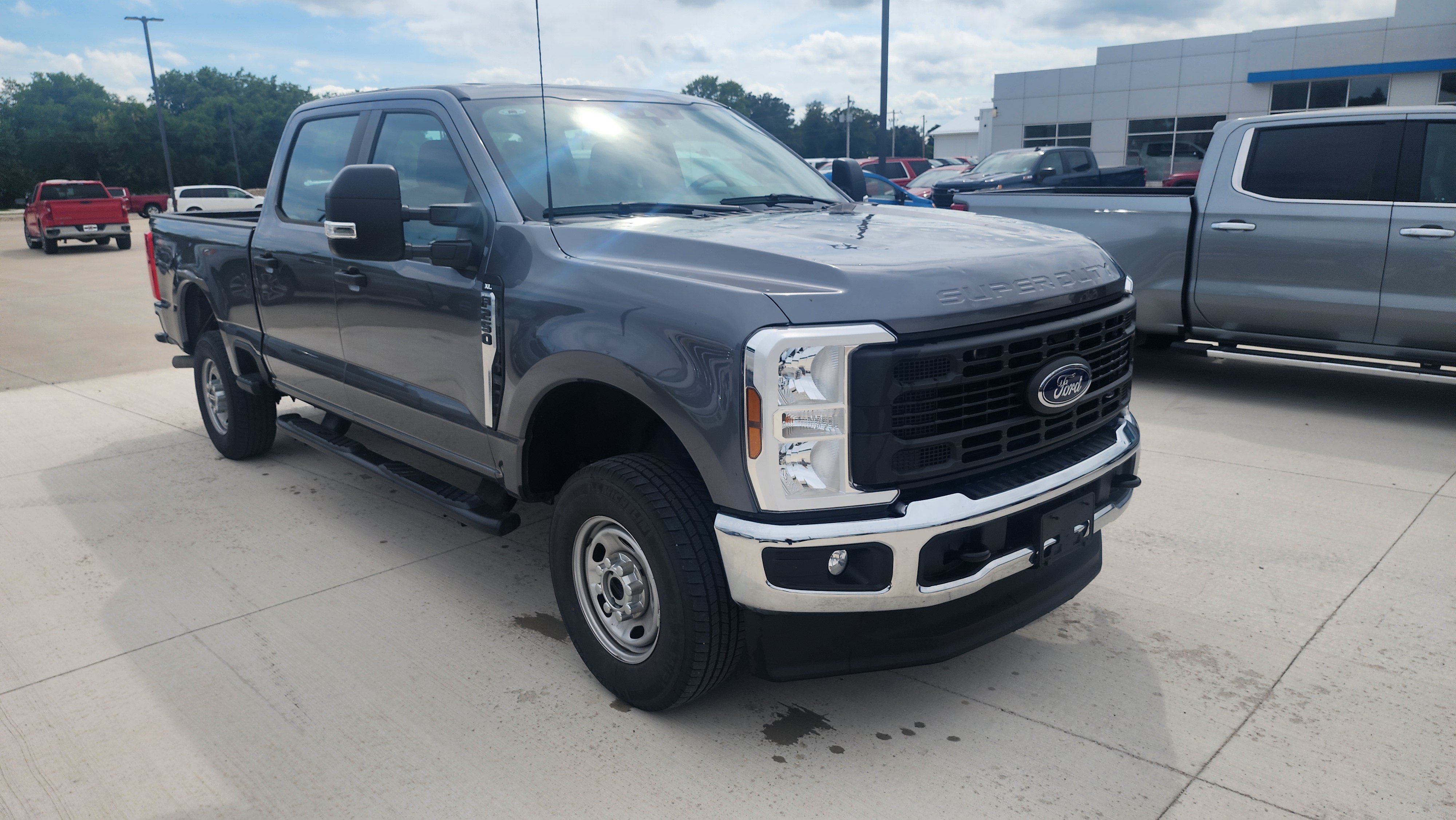 Used 2024 Ford F250 XL w/ Snow Plow Prep Package AWD/4WD image 3